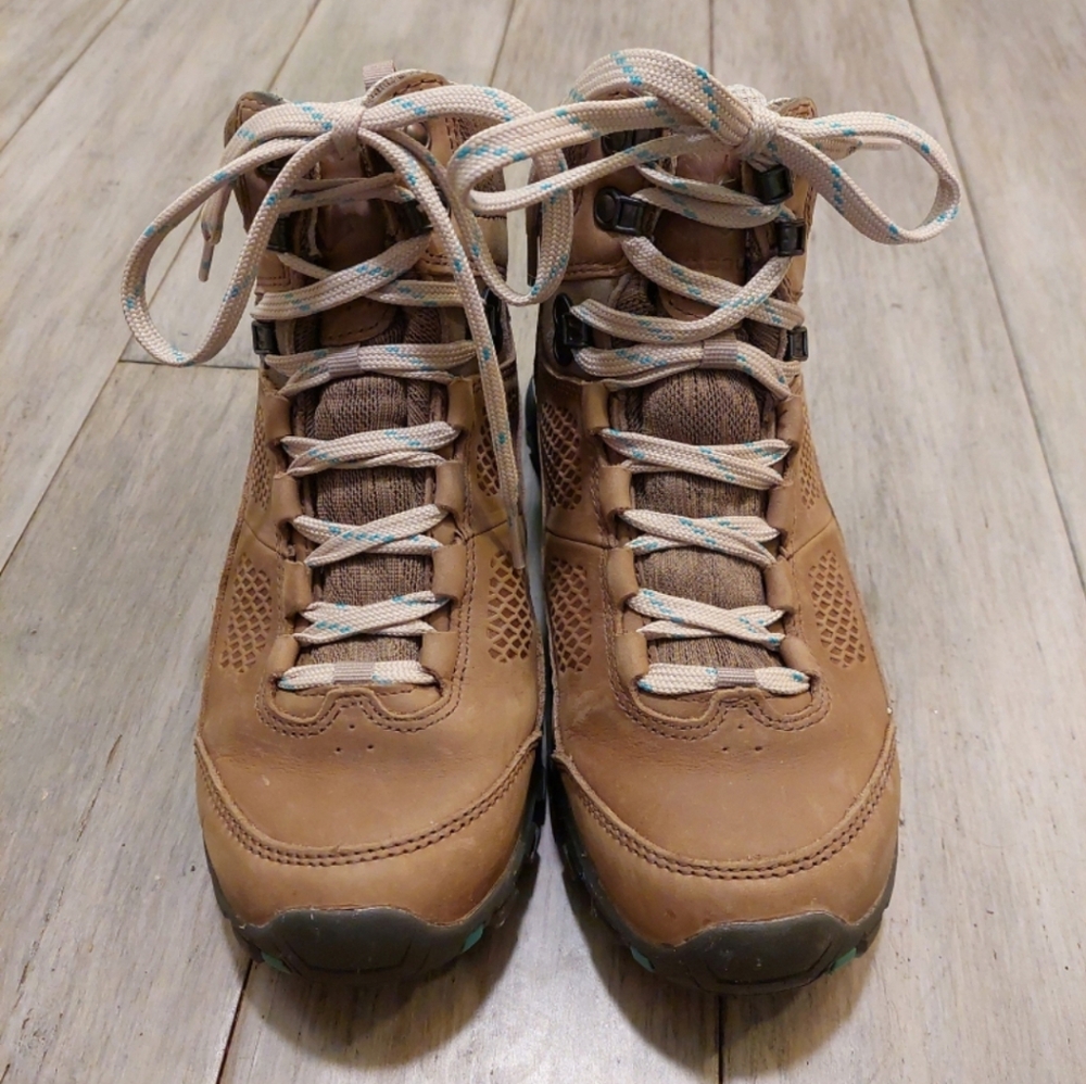 Vasque Talus AT UltraDry Hiking Boots, Women's sz 8.5, Brindle/Baltic (Brown)